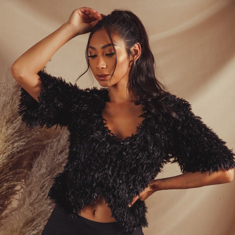 CHARMING BUNNY SPARKLY FRINGY CROP TOP